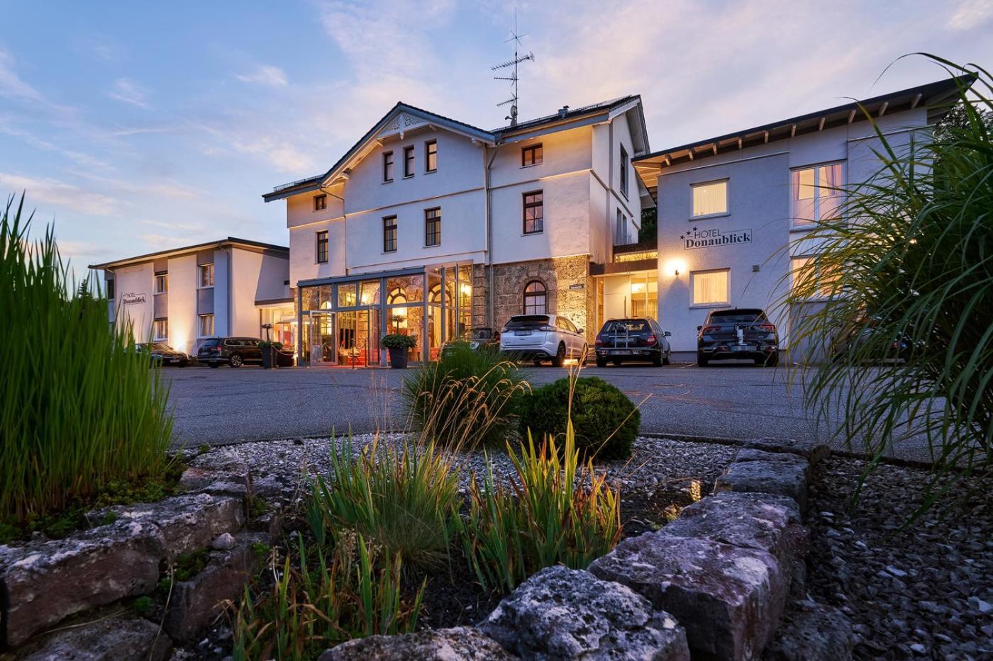 Hotel Donaublick Scheer Extérieur photo